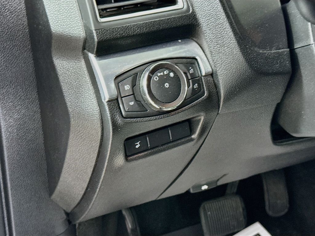 Used 2018 White Platinum Metallic Tri-Coat Ford Limited image 16