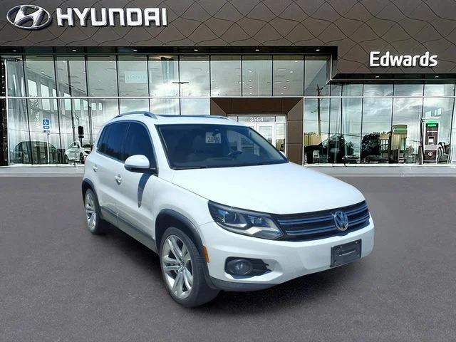 Used 2013 White Volkswagen SEL image 5