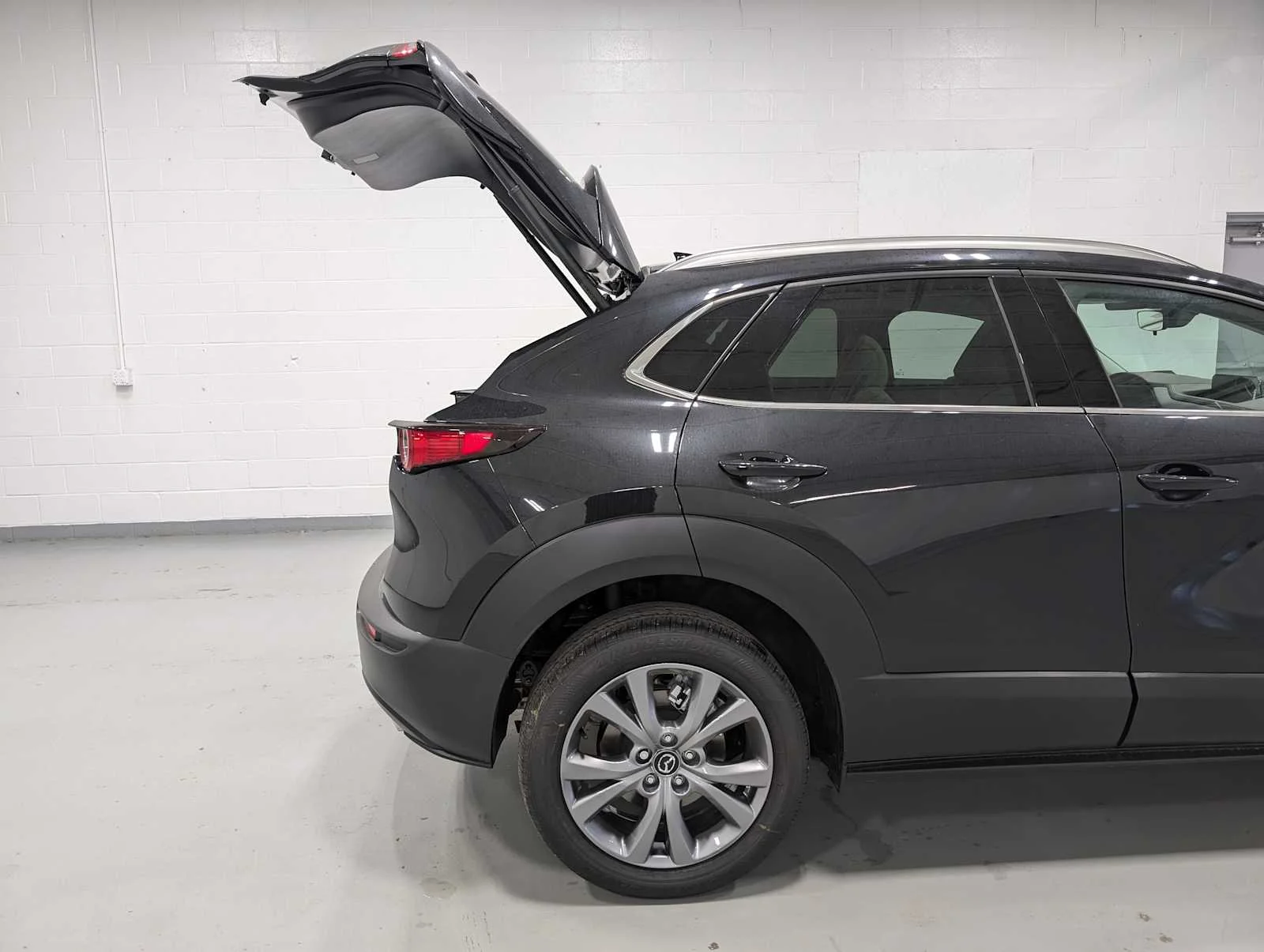 2025 Mazda CX-30 Premium - Photo 8