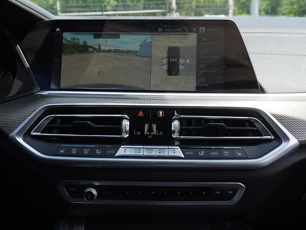 Used 2022 Black BMW xDrive40i image 54