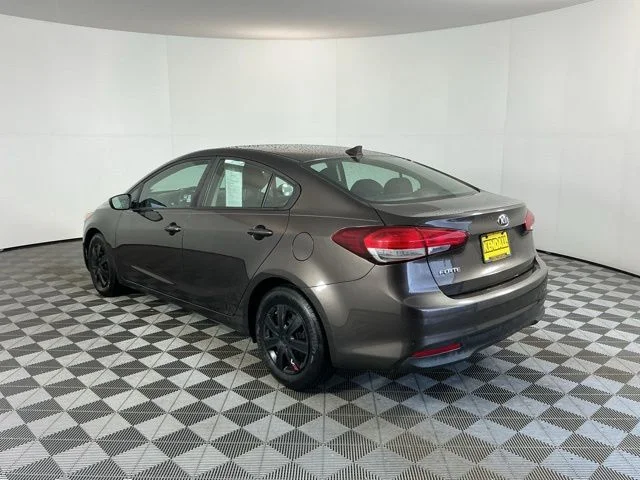 Used 2018 Silver Kia LX image 7