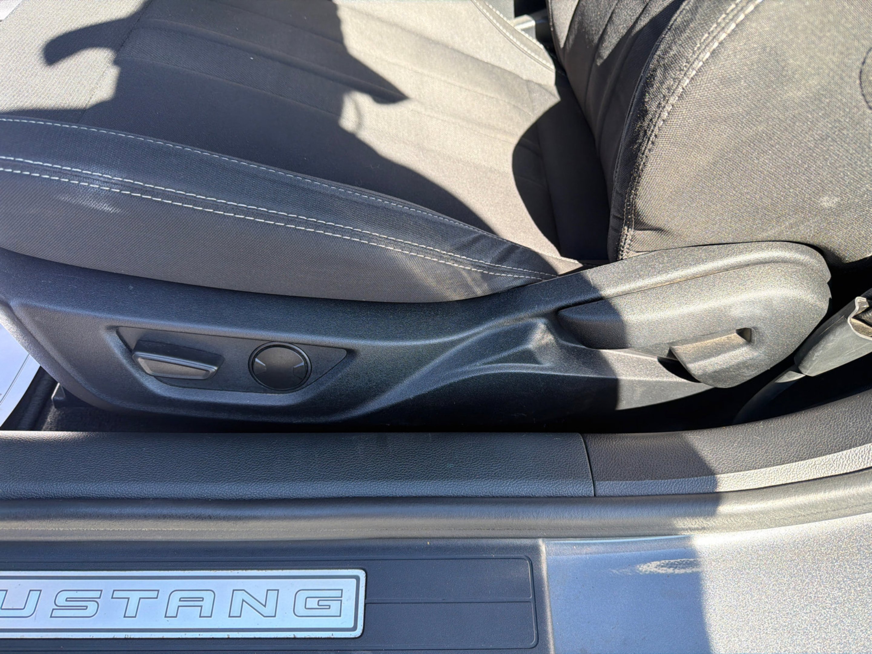 Used 2021 Gray Metallic Ford GT image 18