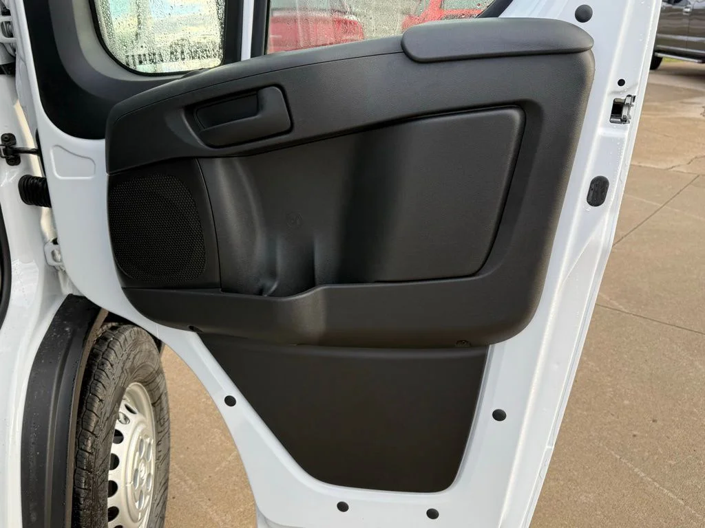 New 2026 Bright White Clear-Coat Exterior Paint RAM Cutaway image 11