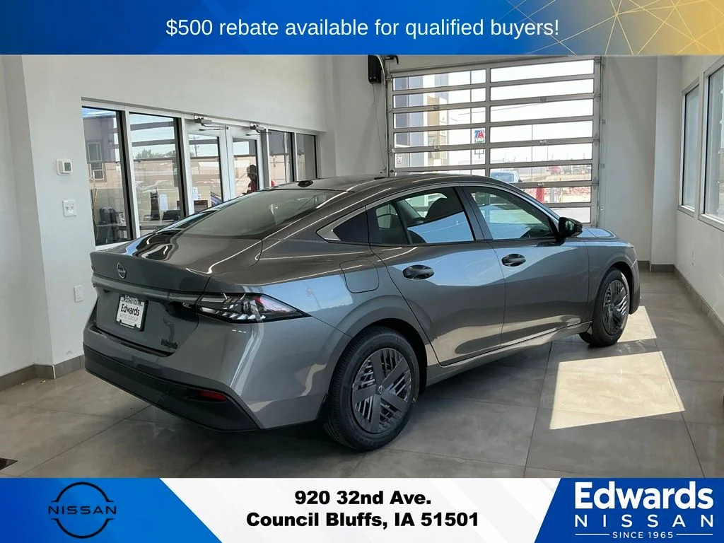 New 2027 Gray Nissan S image 6