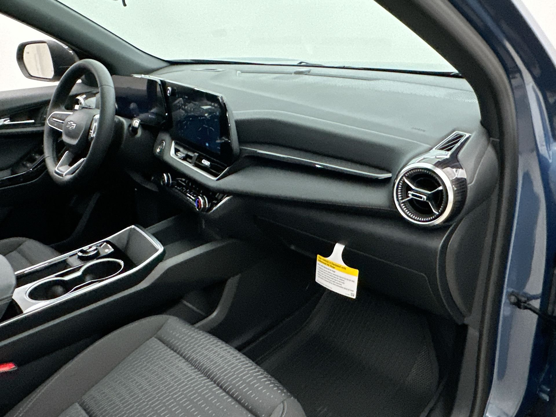 2027 Chevrolet Equinox LT - Photo 86