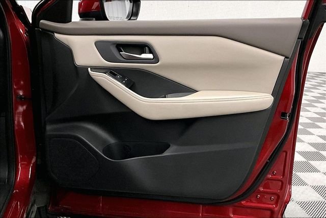 2025 Nissan Rogue SV - Photo 19