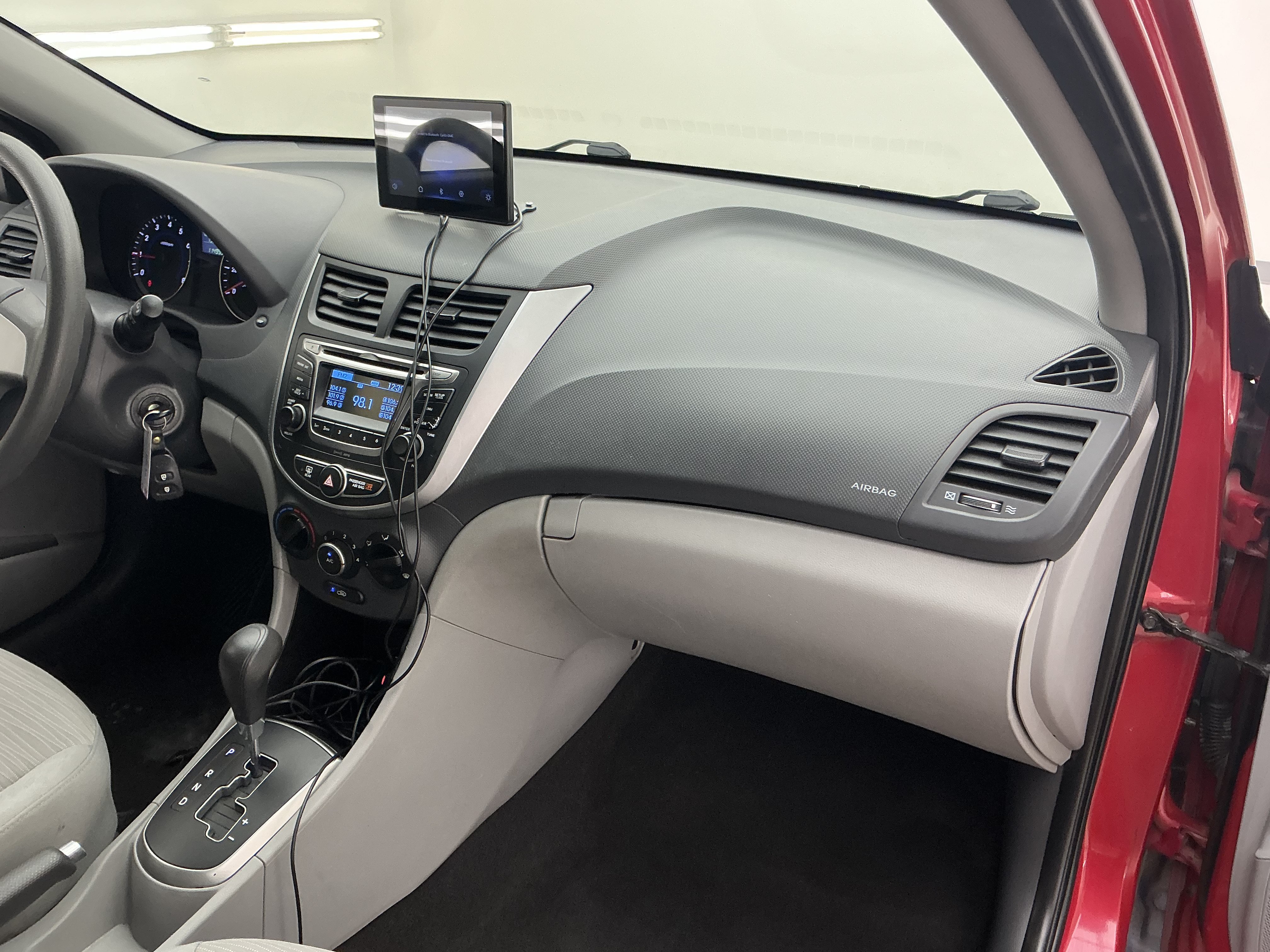 Used 2017 Boston Red Metallic Hyundai SE image 24