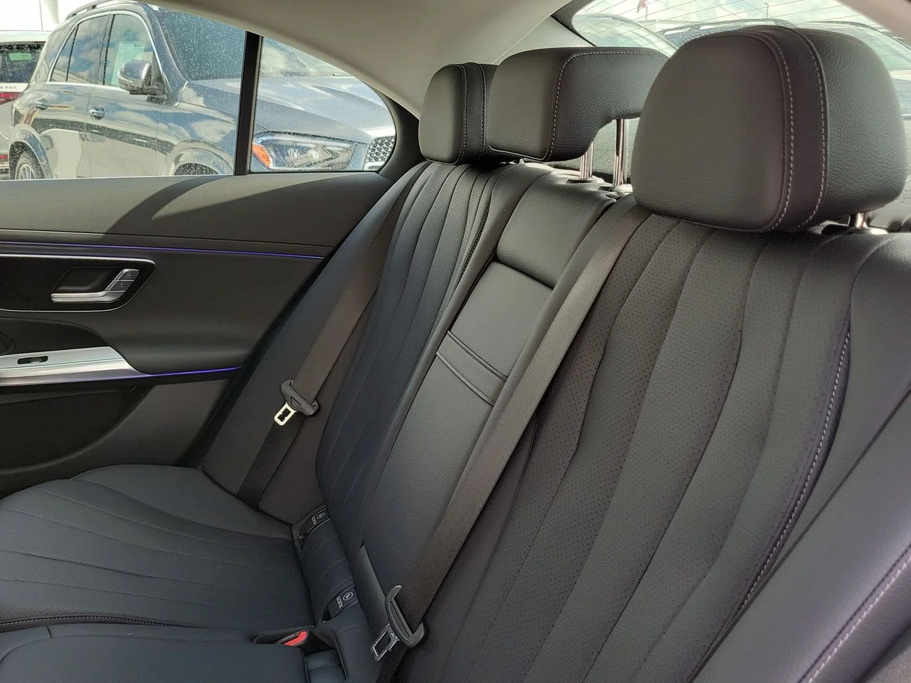 2026 Mercedes-Benz E-Class E350 - Photo 12