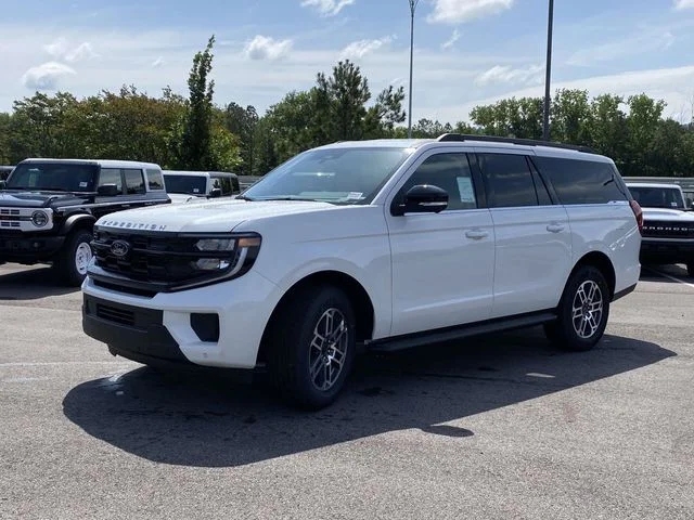 New 2026 Star White Metallic Tri-Coat Ford Active image 7