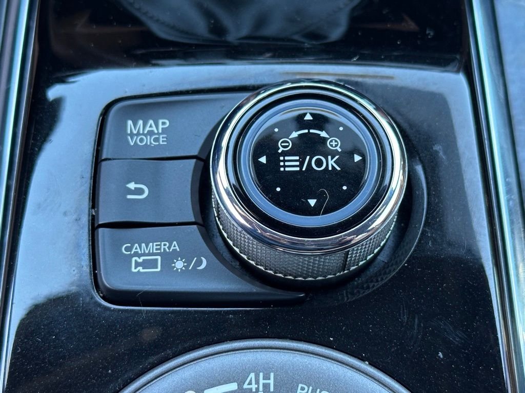 Used 2021 Black INFINITI Sensory image 33