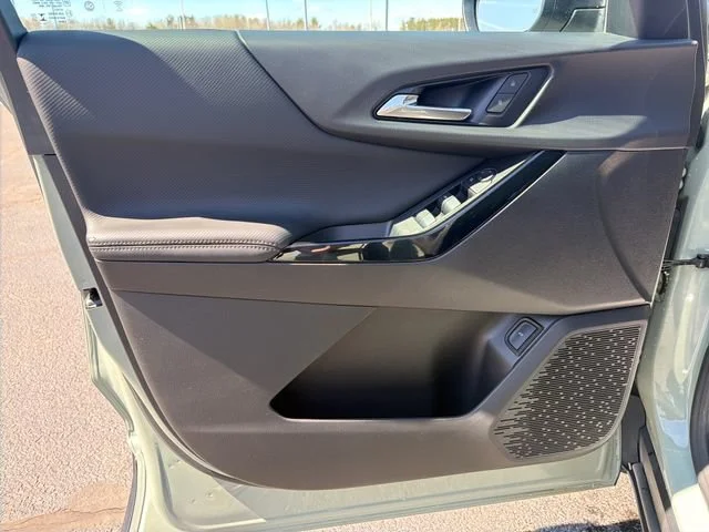 Used 2025 Cacti Green Chevrolet LT image 18