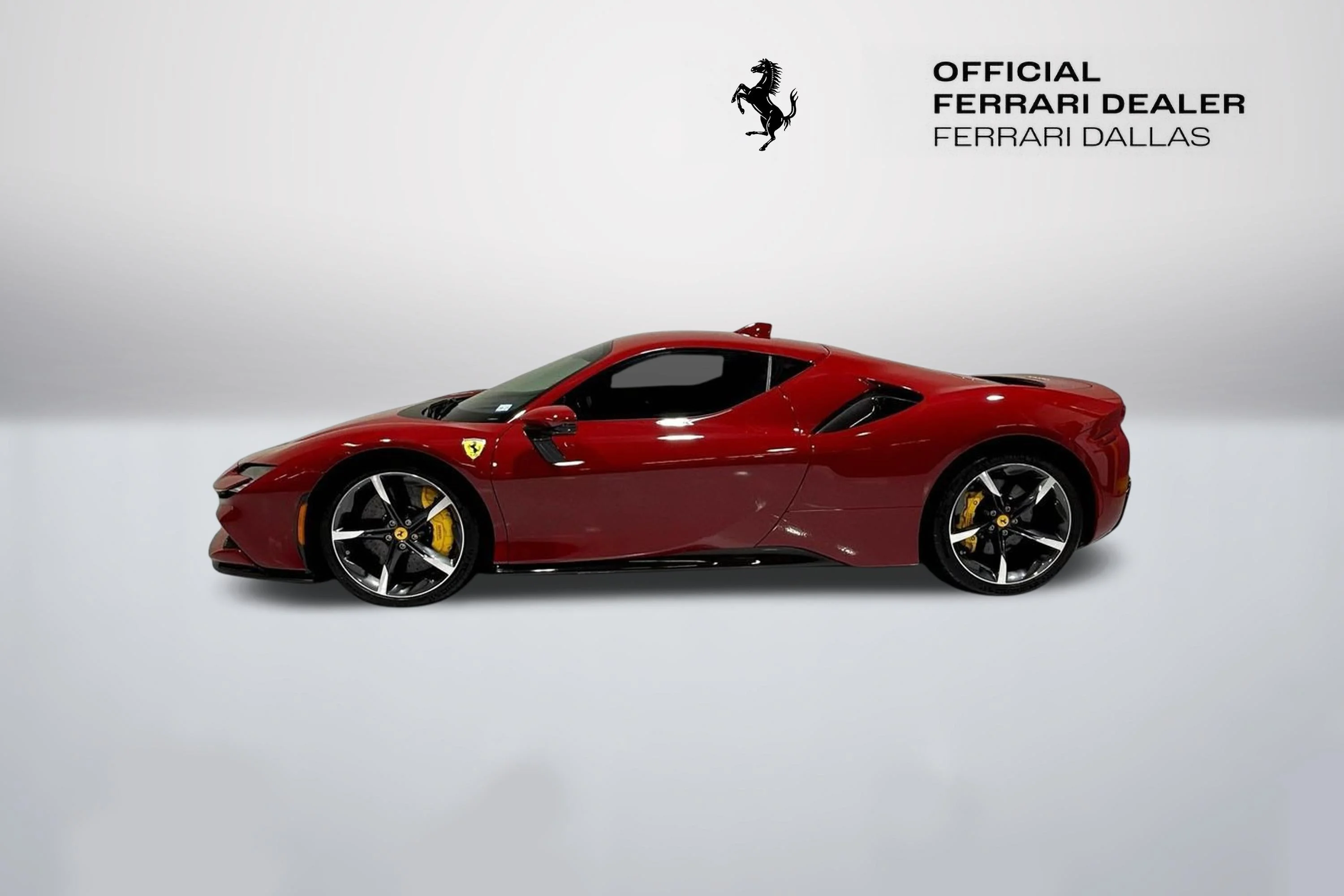 Used 2023 Rosso Mugello Ferrari  image 8