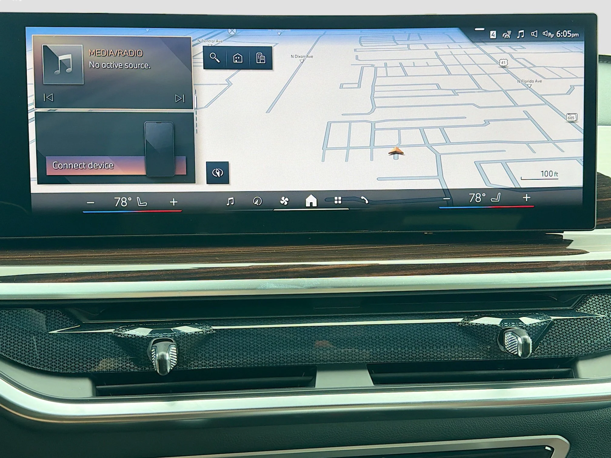 New 2026 Skyscraper Grey Metallic BMW xDrive40i image 28