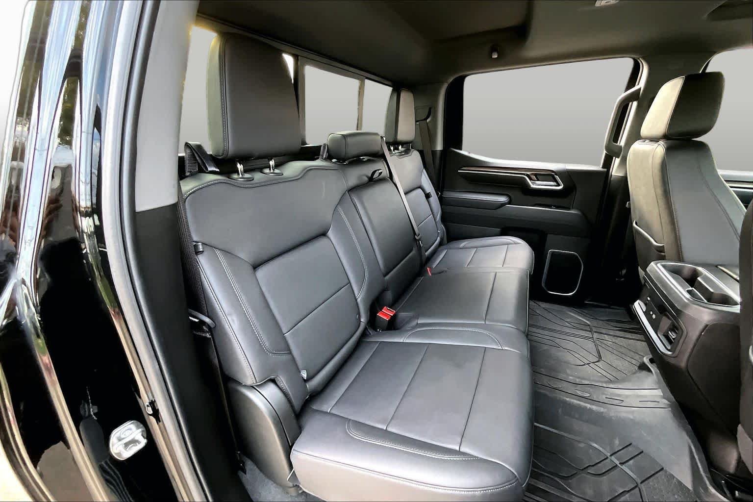 Used 2025 Black Chevrolet RST image 20