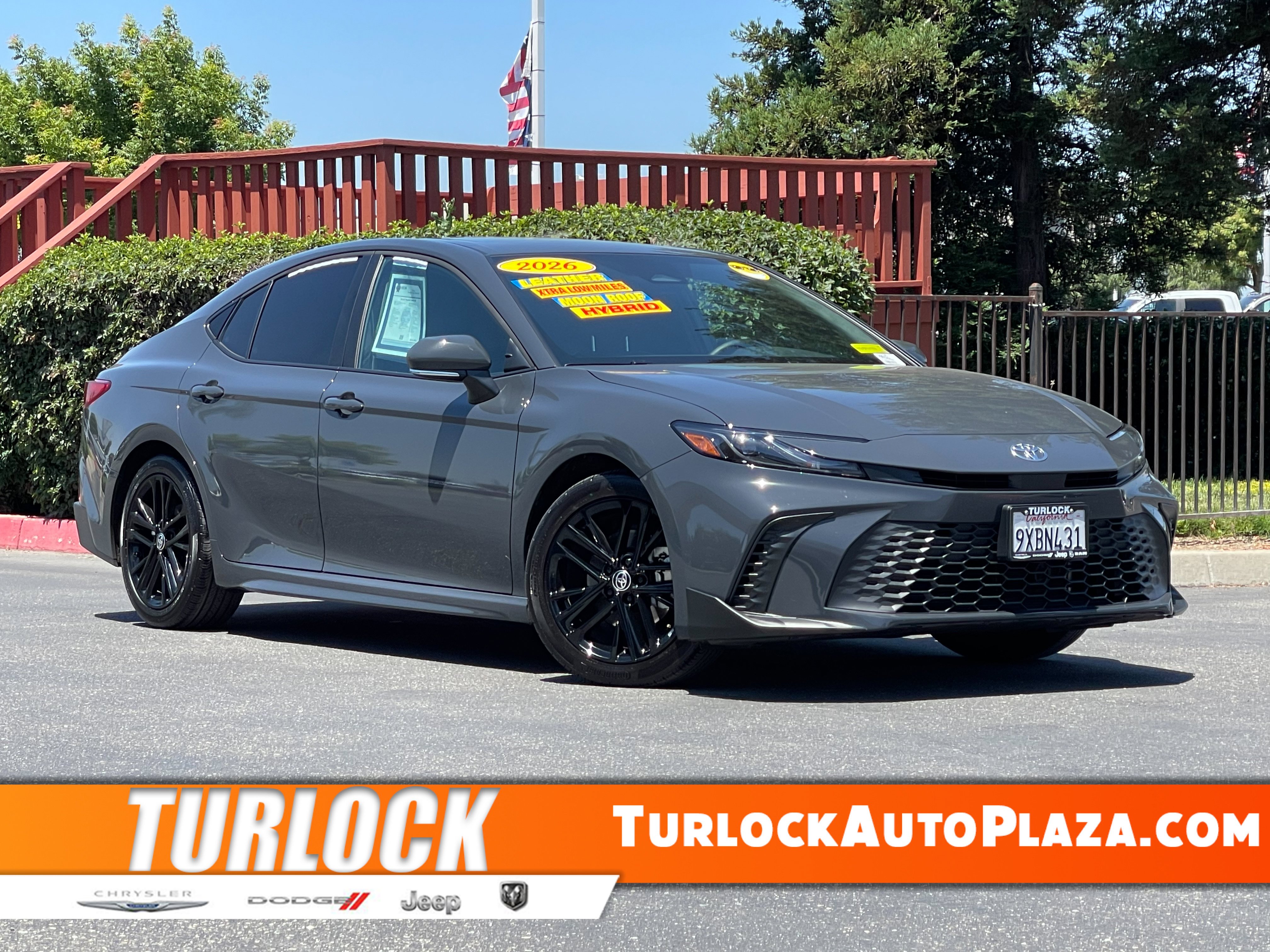 2026 Toyota Camry SE FWD