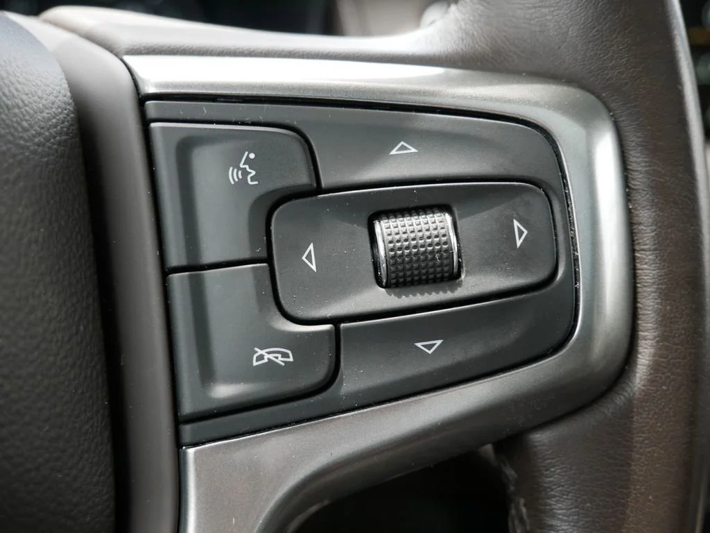 Certified Used 2021 SUMMIT WHITE Chevrolet LT image 23