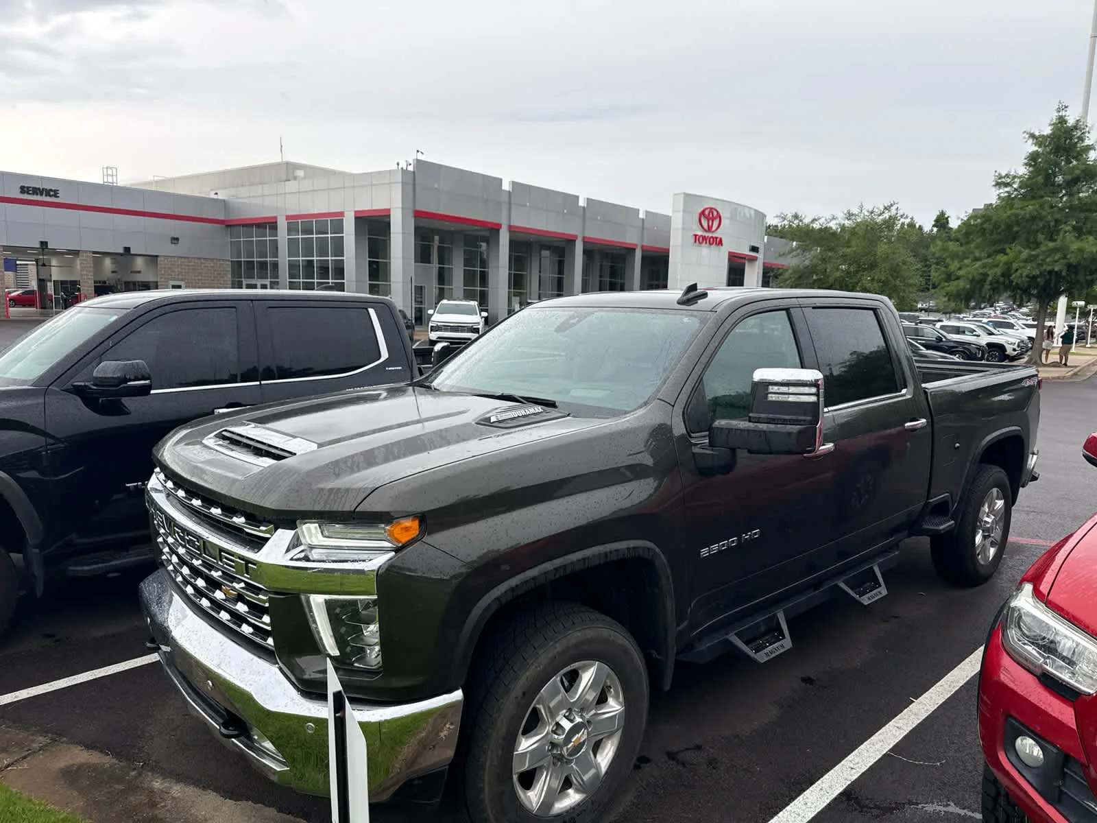 Used 2022 Greenstone Metallic Chevrolet LTZ image 6