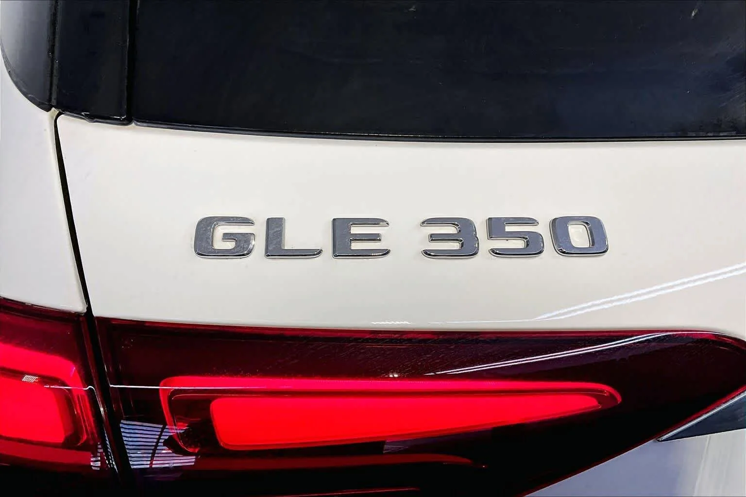 New 2026 Polar White Mercedes-Benz GLE 350 image 6