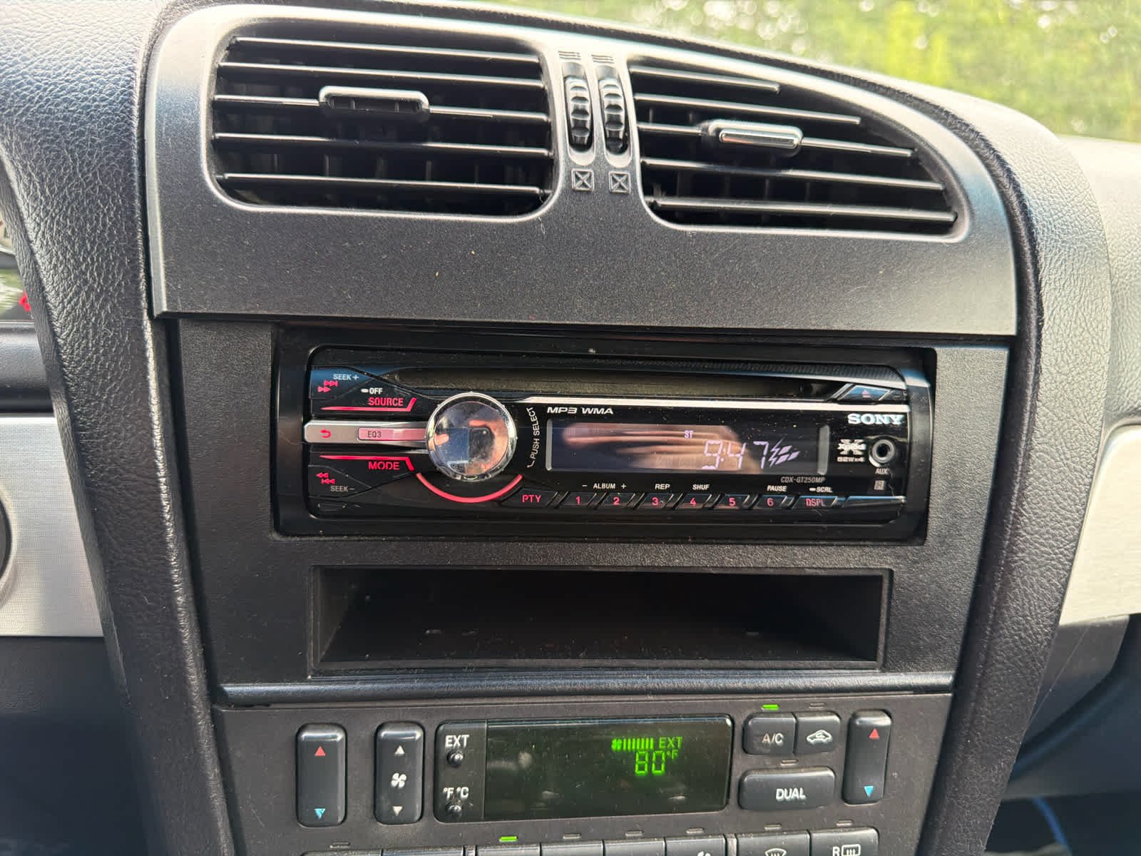 Used 2003 Evening Black Ford Premium image 10