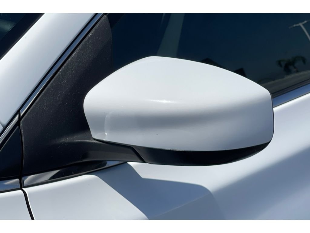 Used 2015 Fresh Powder Nissan S image 13