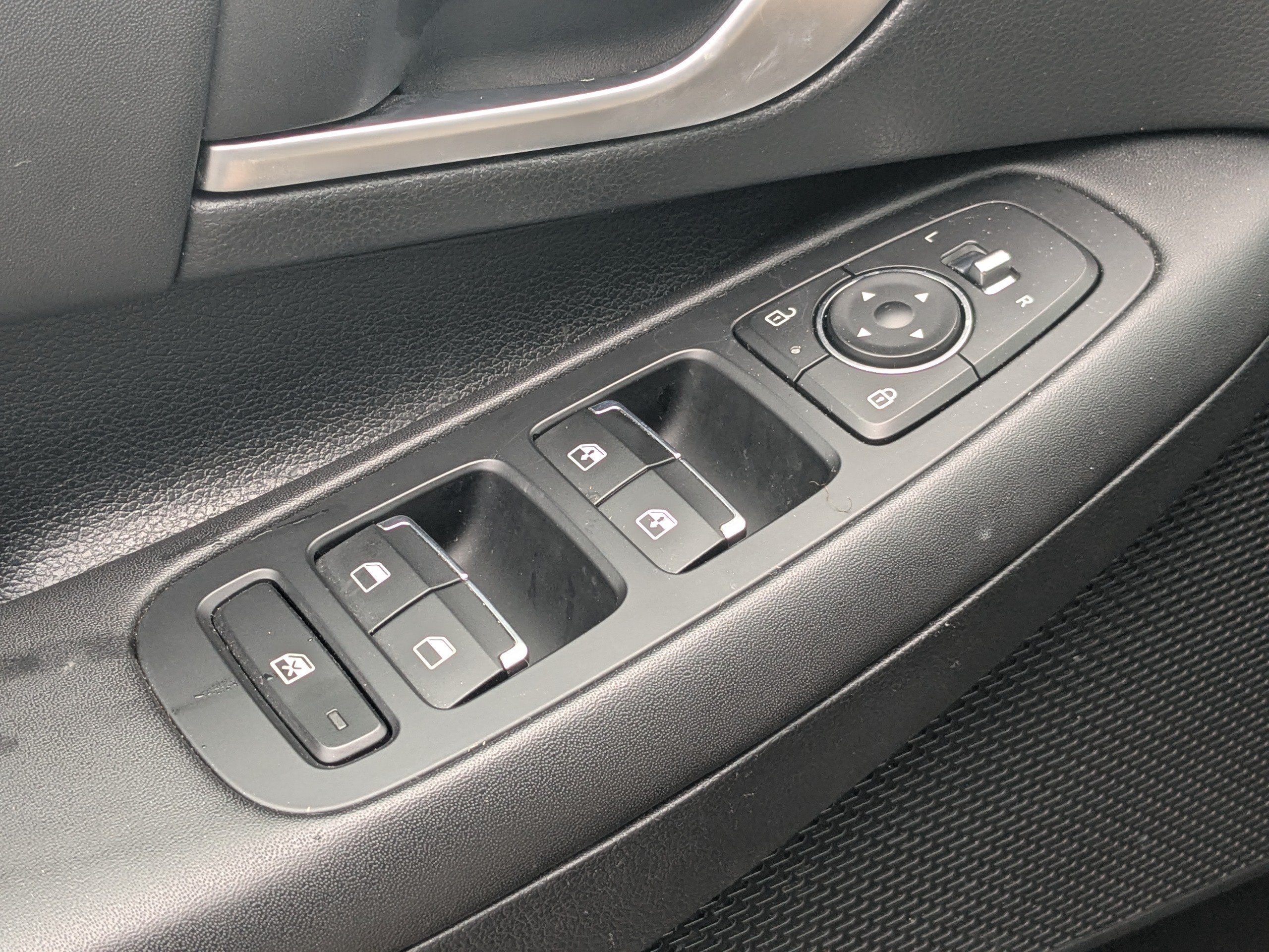2025 Hyundai Sonata SEL - Photo 10