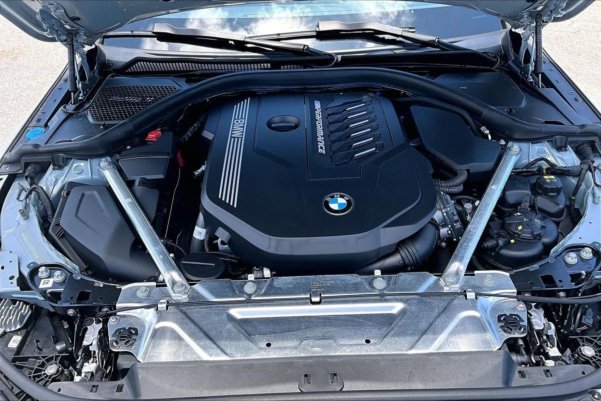 Used 2022  BMW xDrive image 31