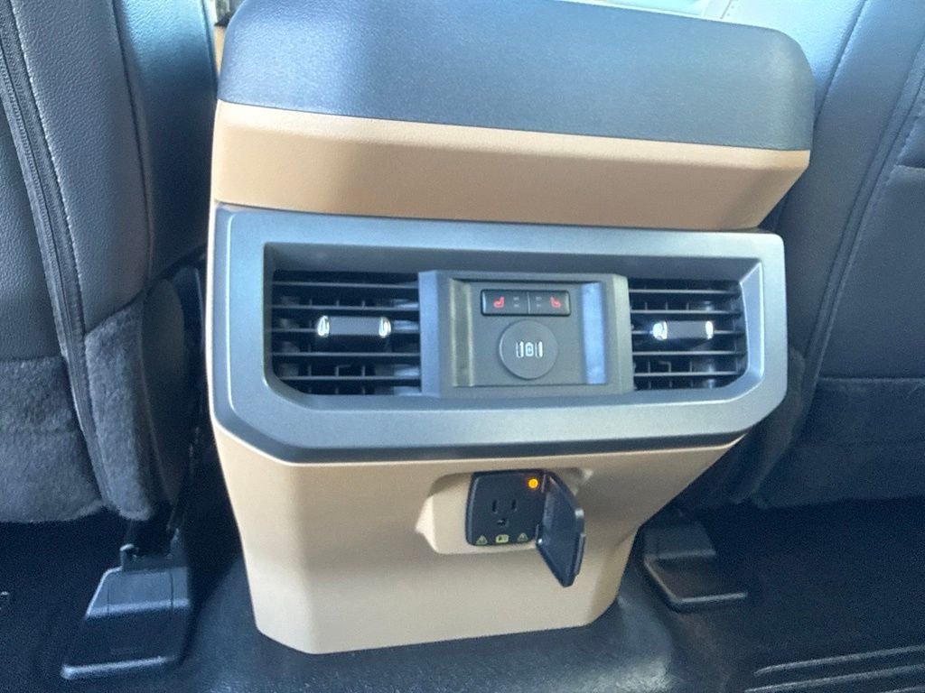 New 2026 Oxford White Ford Lariat image 33