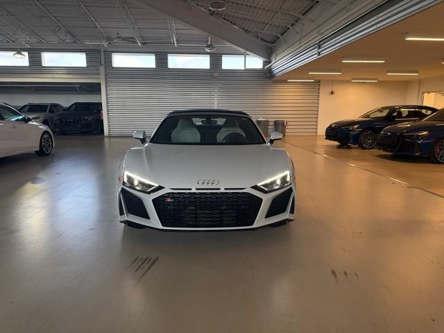 Used 2023 Suzuka Gray Metallic Audi V10 performance image 8