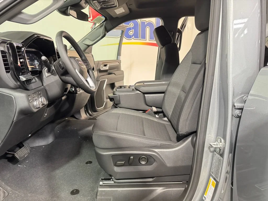 2026 GMC Sierra 2500HD SLE - Photo 8