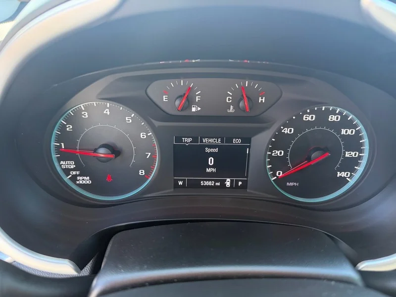 Used 2024 Summit White Chevrolet 1LT image 9