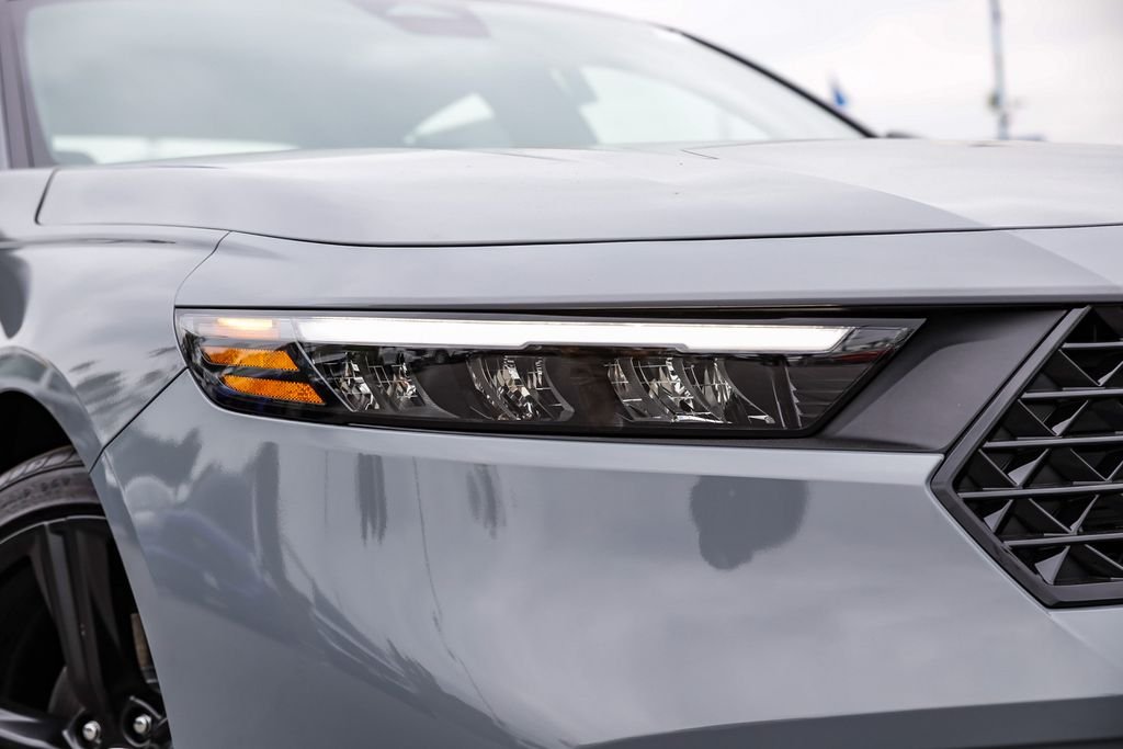 New 2025 Urban Gray Pearl Honda Sport-L image 2
