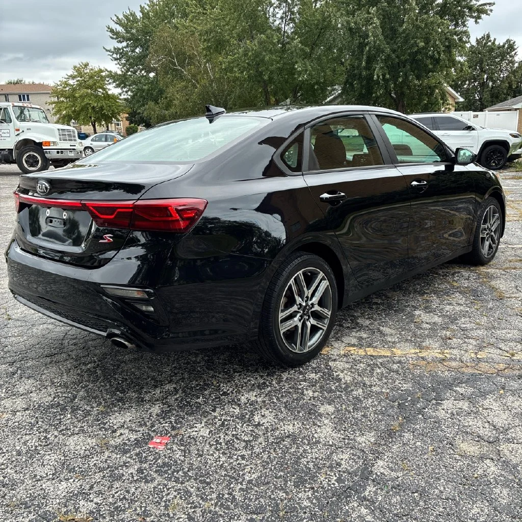 Used 2019 Aurora Black Kia S image 4