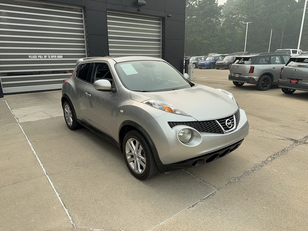 Used 2011 Nissan JUKE SV with VIN JN8AF5MVXBT011339 for sale in Willoughby Hills, OH