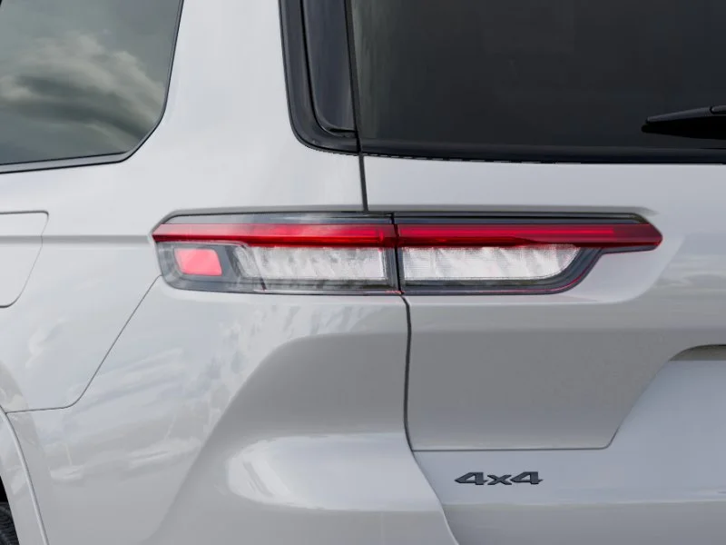 New 2025 Bright White Clearcoat Jeep Summit image 28
