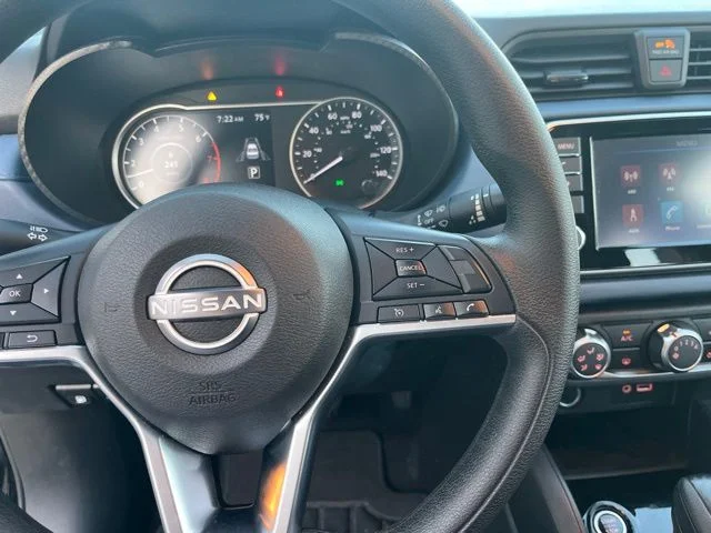 Used 2025 Black Nissan 1.6 SV image 19
