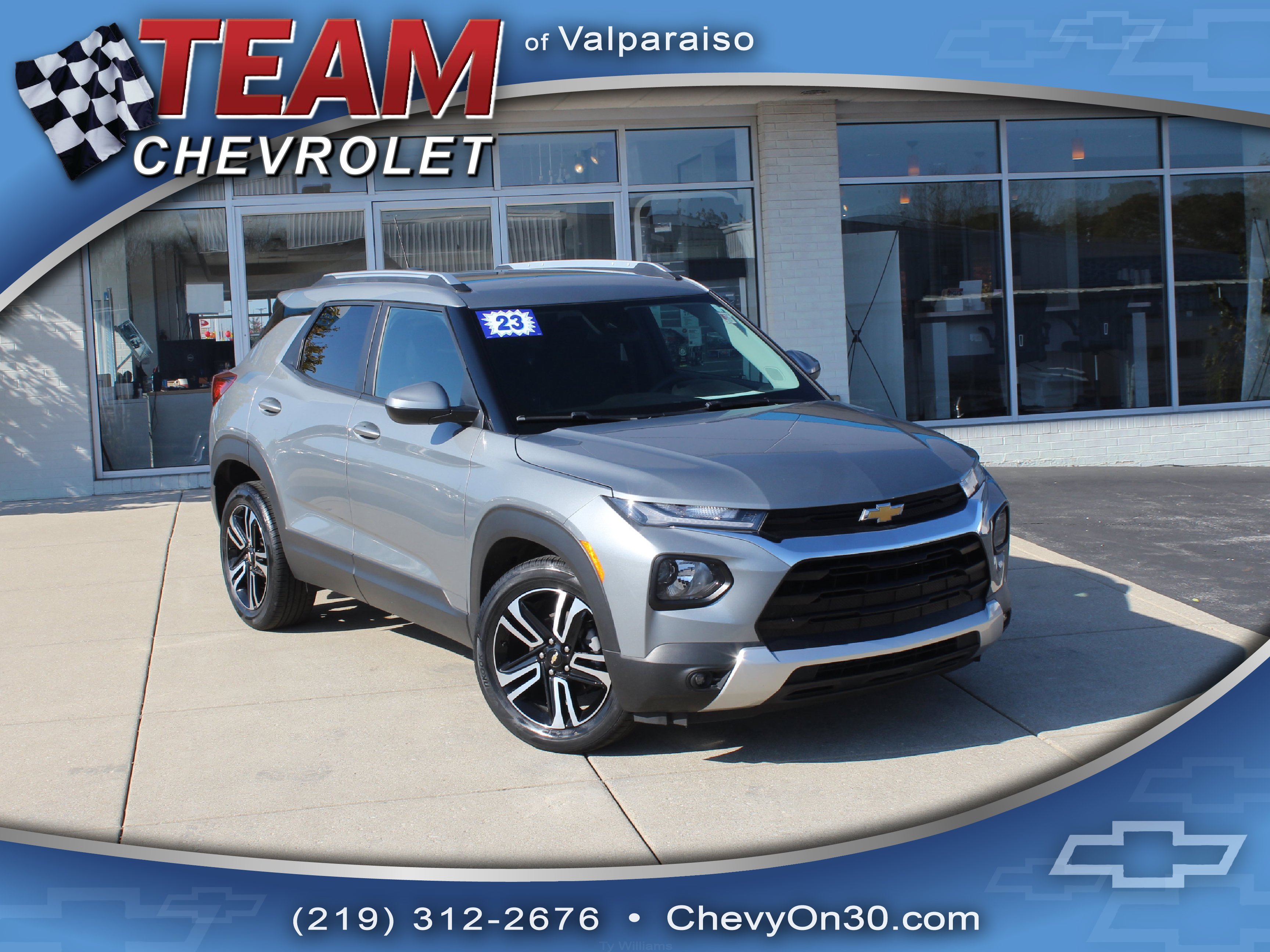Used 2023 STERLING GRAY METALLIC Chevrolet LT image 1