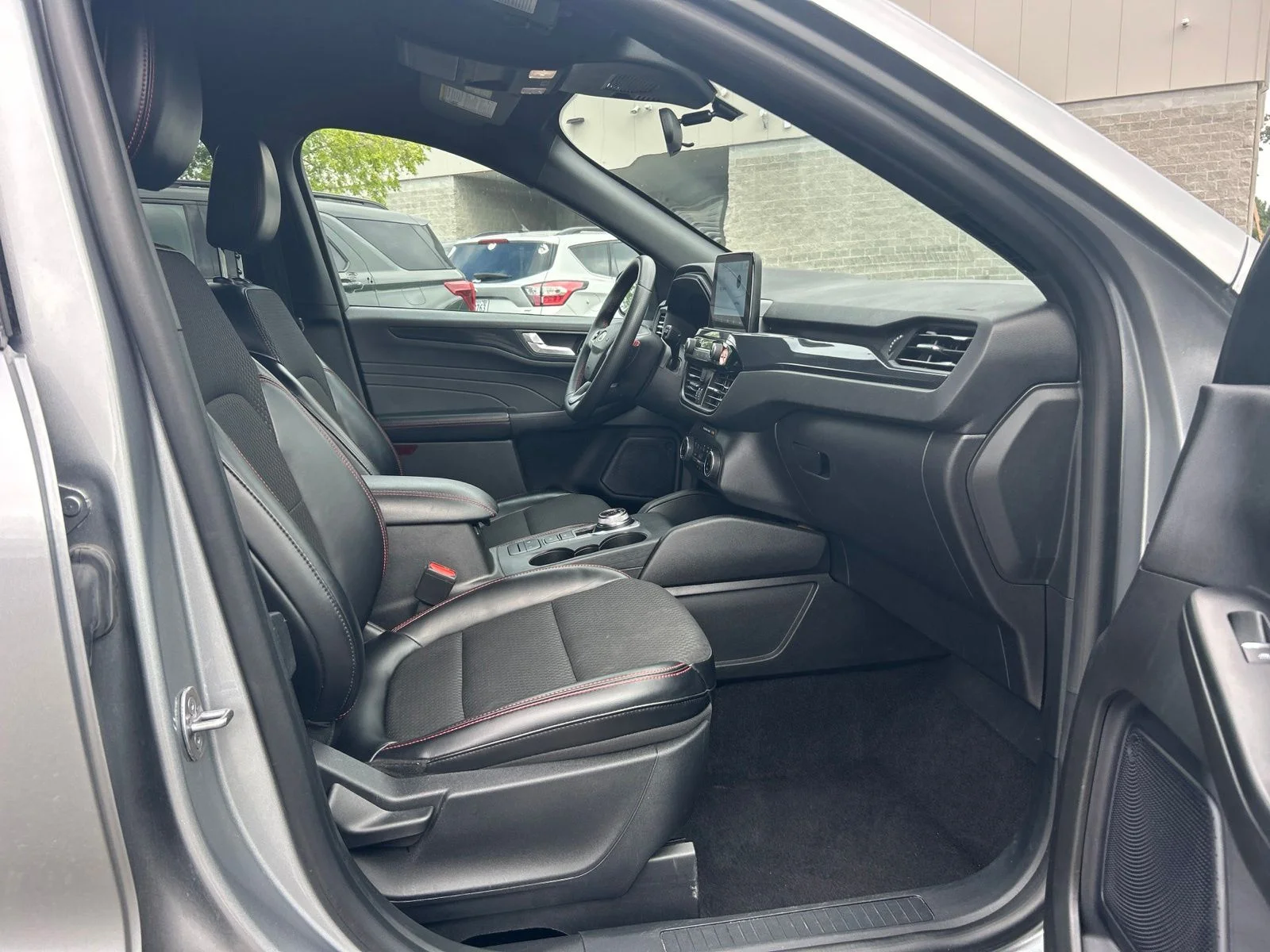 Used 2024 Silver Ford ST-Line image 28