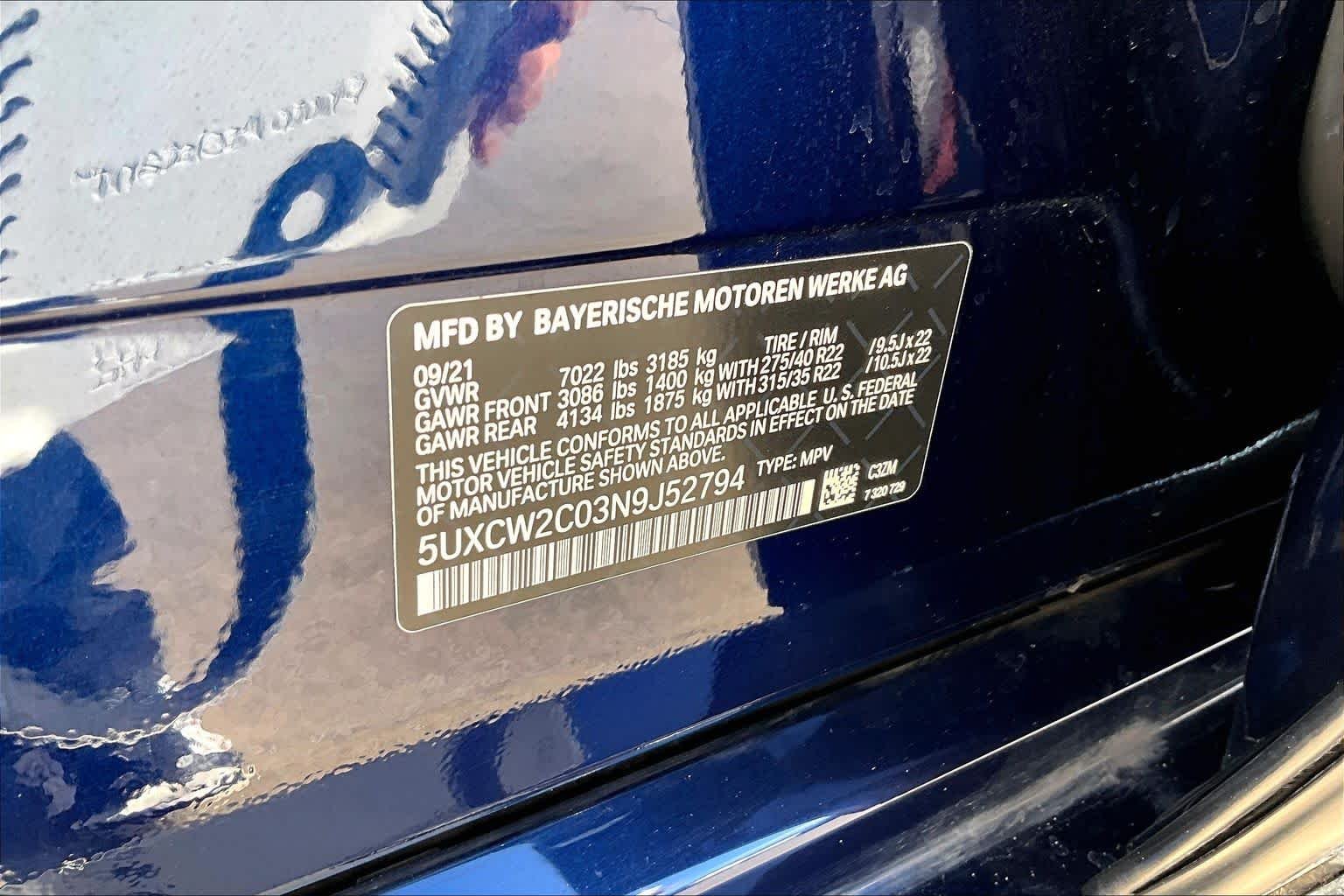 Used 2022 Tanzanite Blue II Metallic BMW xDrive40i image 34