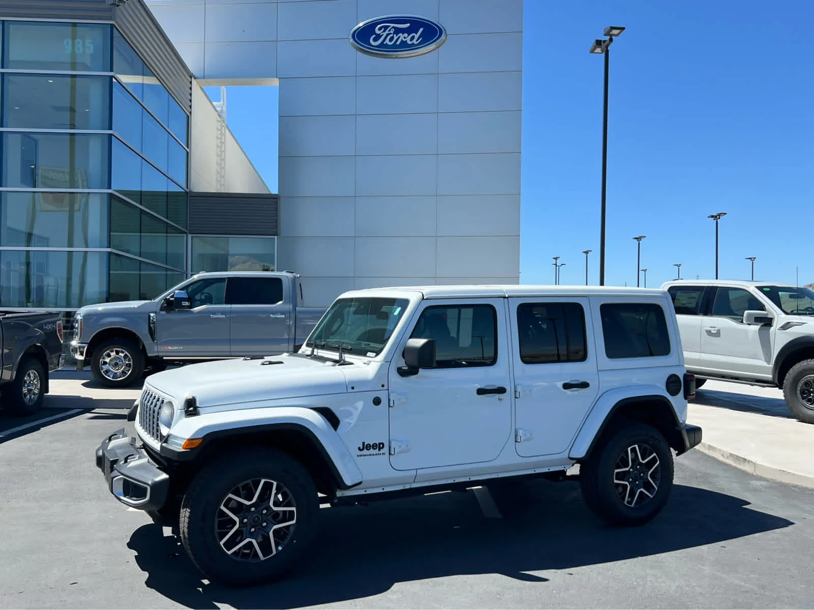 2025 Jeep Wrangler Sahara's photo
