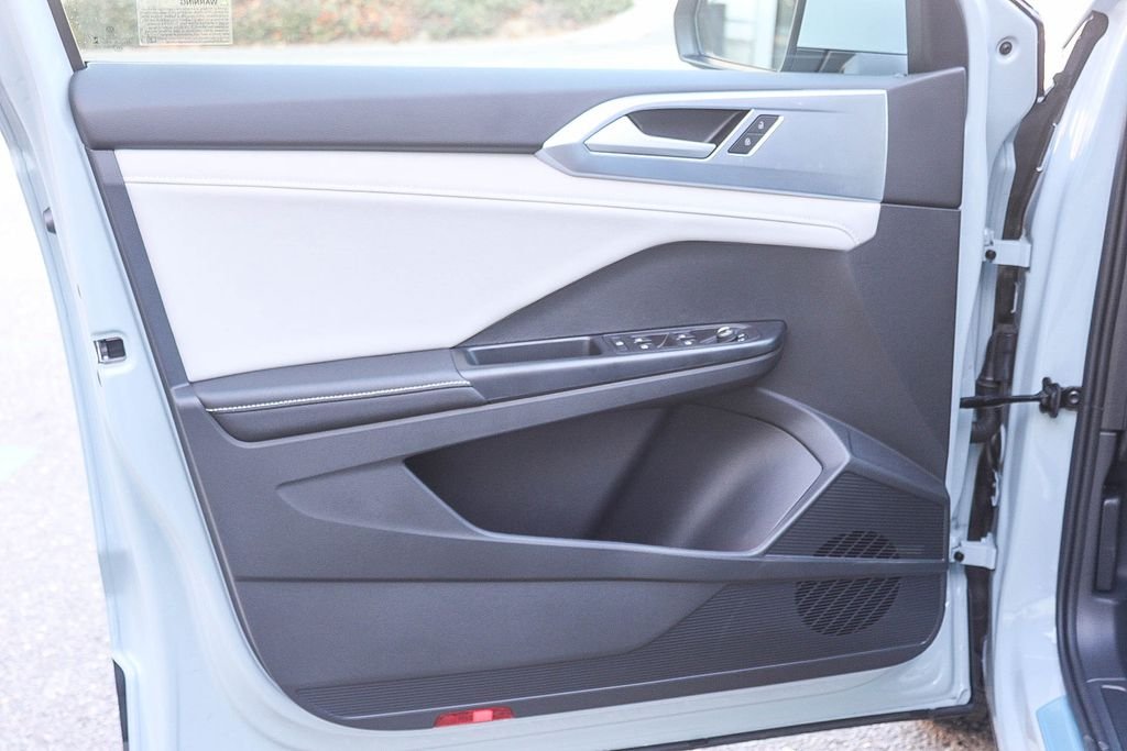 New 2026 Gray Volkswagen 1.5T SE image 21