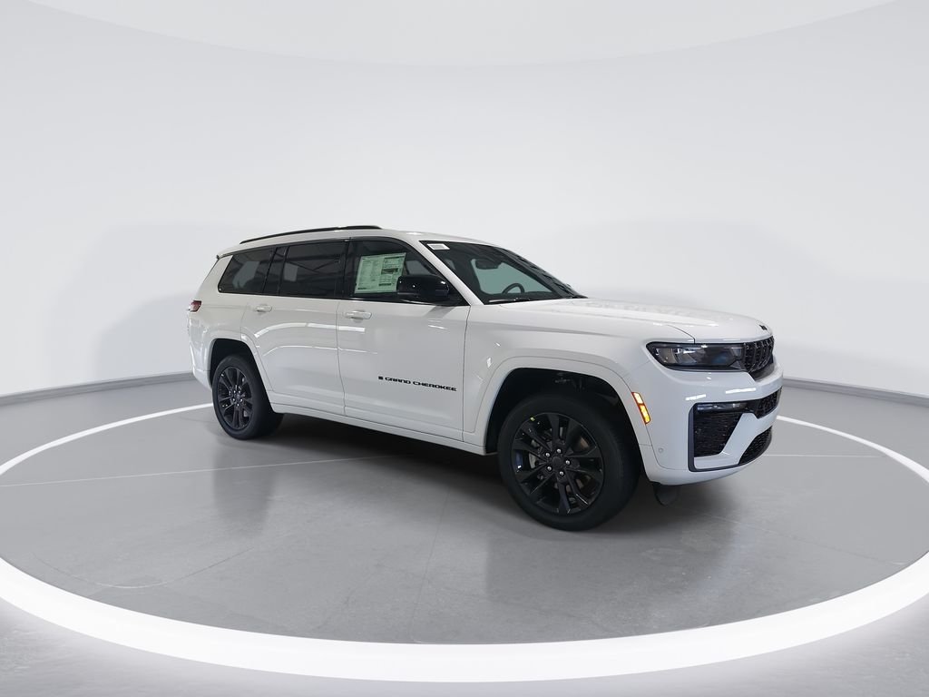 New 2026 Bright White Clear-Coat Exterior Paint Jeep Limited image 2