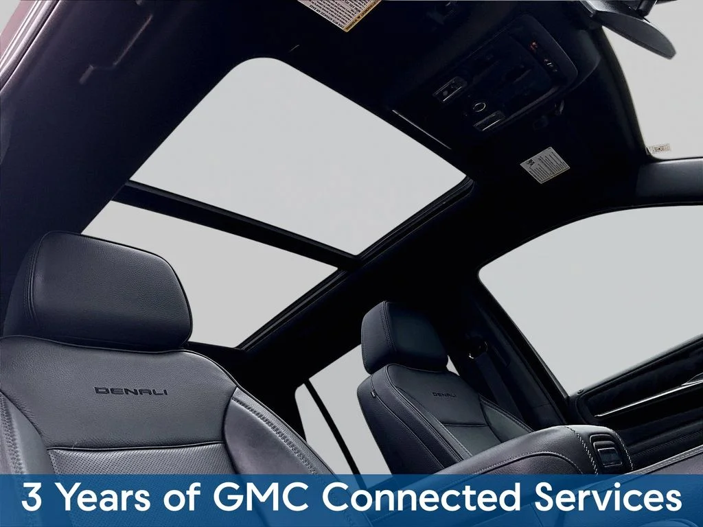 Used 2022 Green GMC Denali image 31