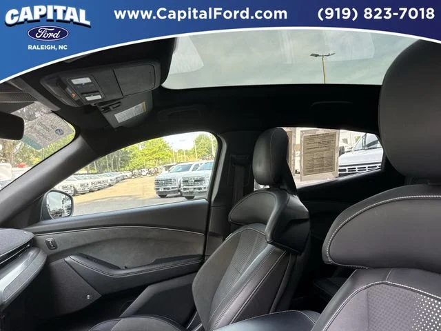Used 2025 Black Ford GT image 22