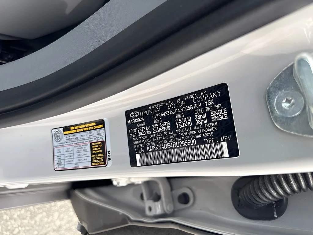 Used 2024 Gray Hyundai SEL image 34