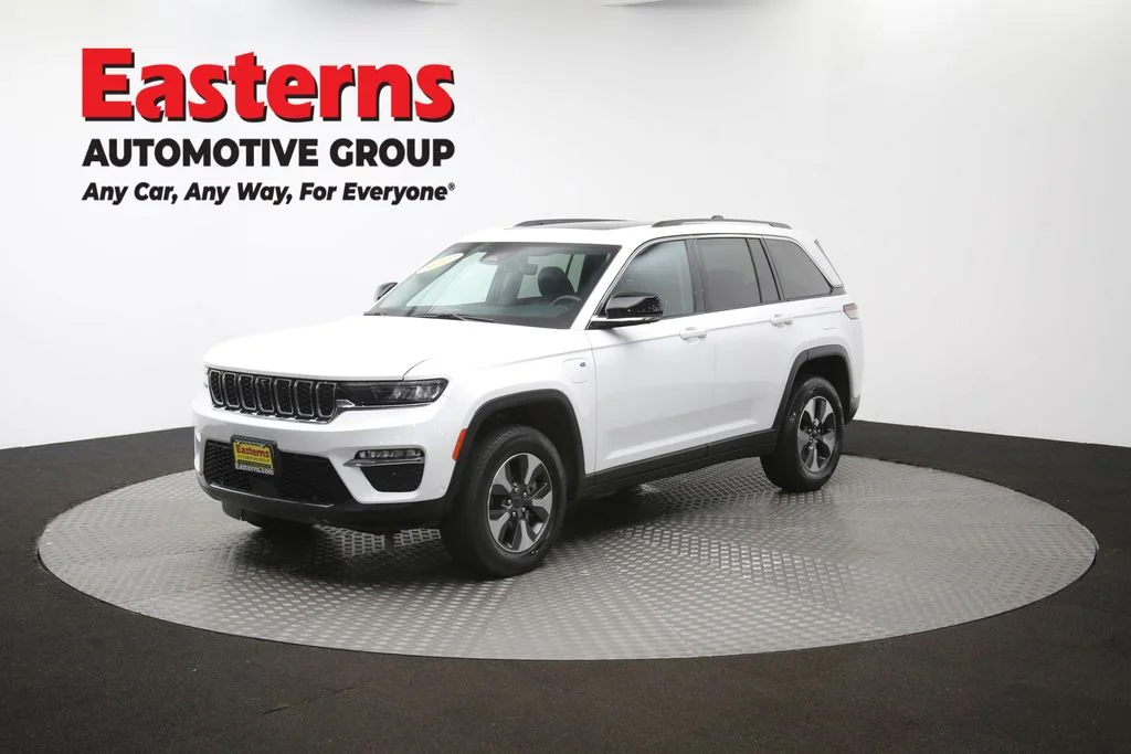 Used 2022 White Jeep 4xe image 60