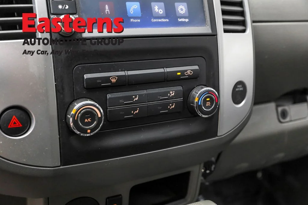 Used 2019 Silver Nissan S image 20