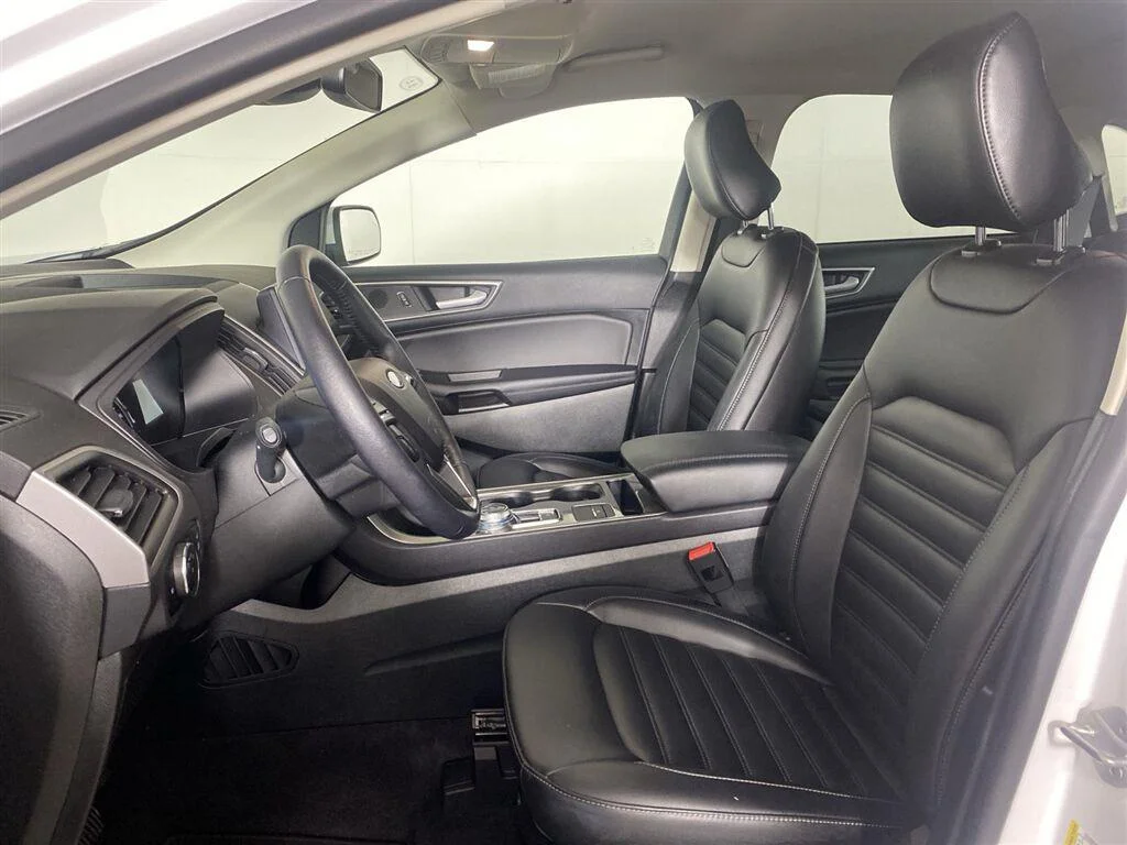 Used 2023 Oxford White Ford SEL image 10