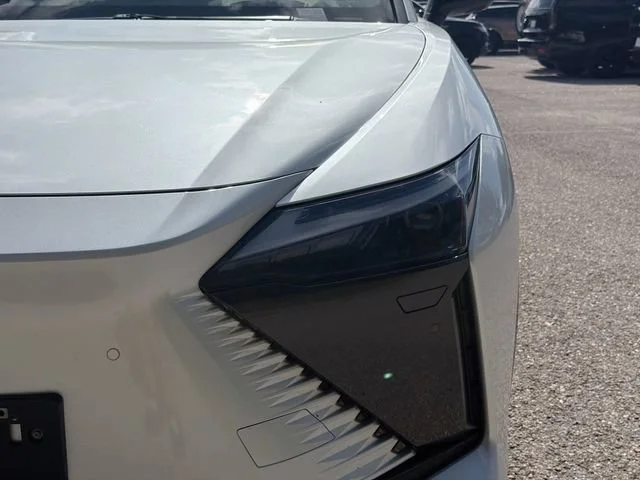 Used 2023 White Pearl Lexus RZ 450e Luxury image 9