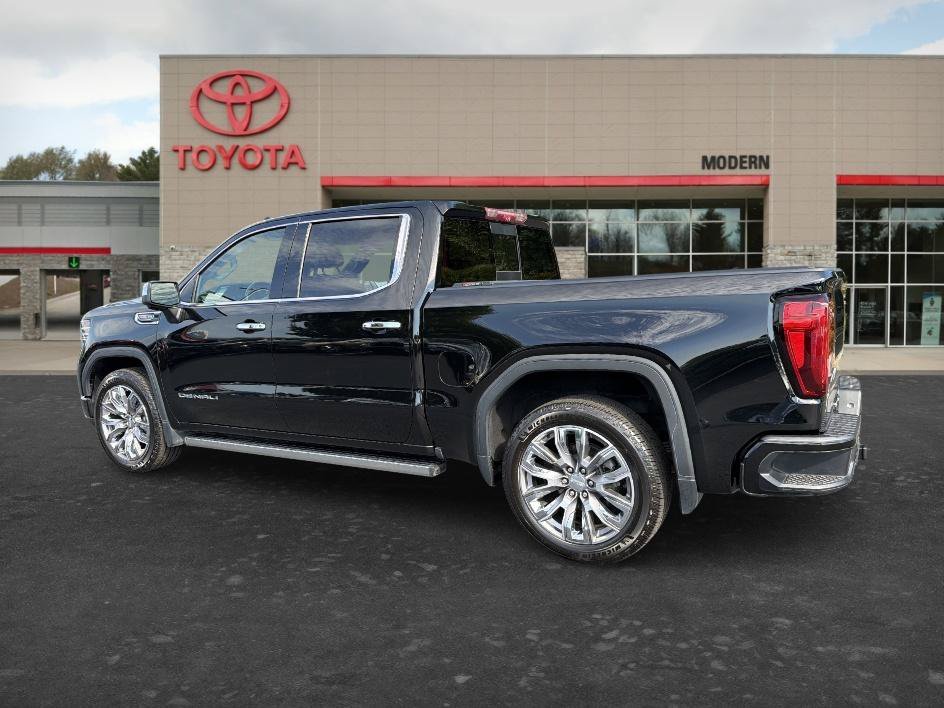Used 2023 Onyx Black GMC Denali image 6