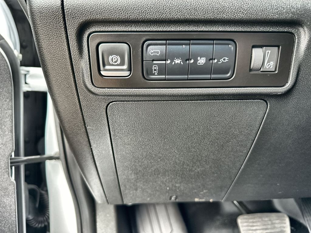 Used 2025 Interstellar White GMC 3X image 18